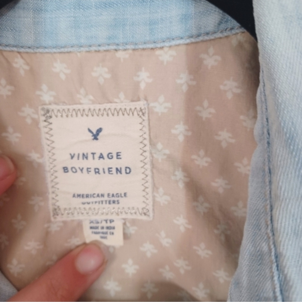 American Eagle Women's Denim Pearl Snap Button Down XS - Picture 5 of 7